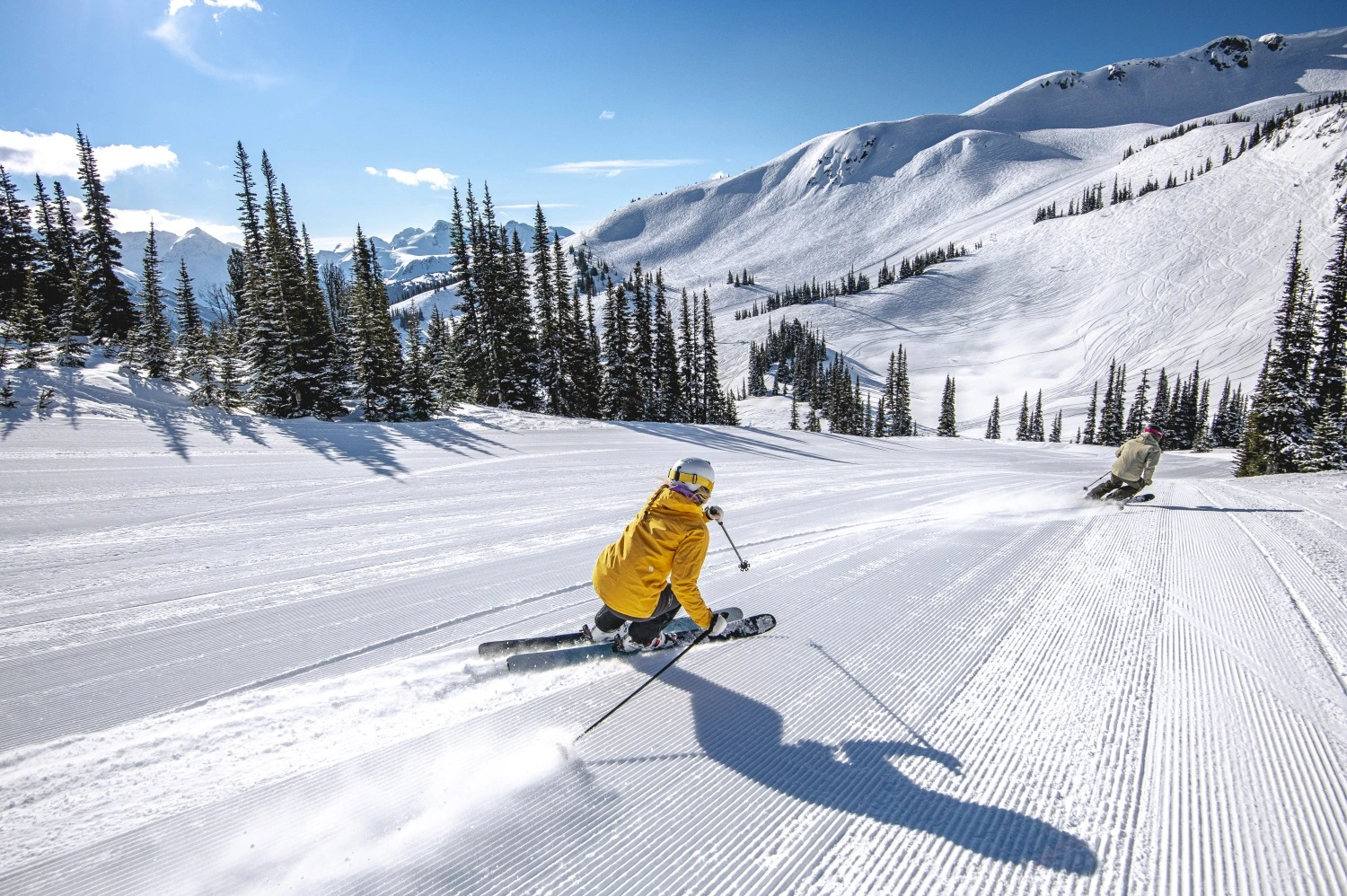 Melhores Estações de Esqui para Esquiadores Intermediários | Snowonline 5 Piste skiing Whistler Canada CREDIT Tourism Whistler Guy Fattal Melhores Estações de Esqui para Esquiadores Intermediários | Snowonline -